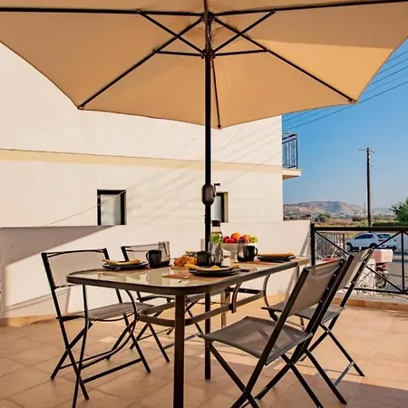 Dom wakacyjny 3br Sunset View Retreat Steps From The By Cyprus Horizons *
